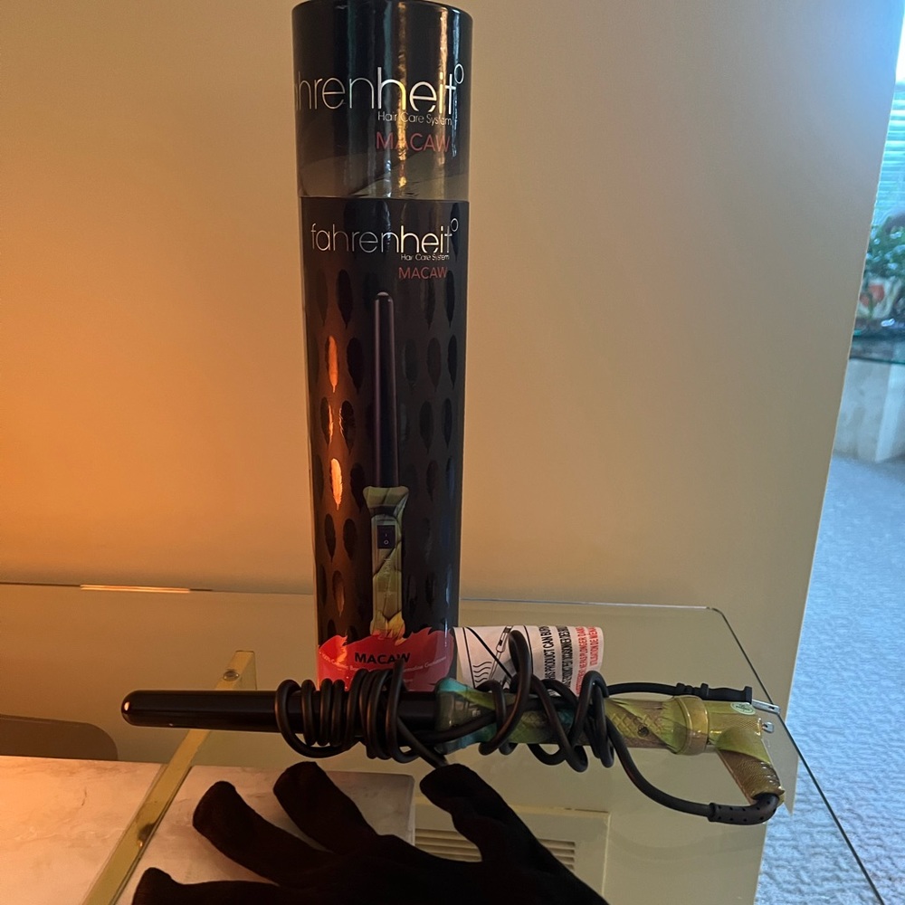 Macaw Fahrenheit Hair Care System